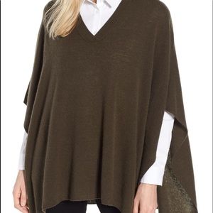 Halogen Cashmere Poncho Olive Dark